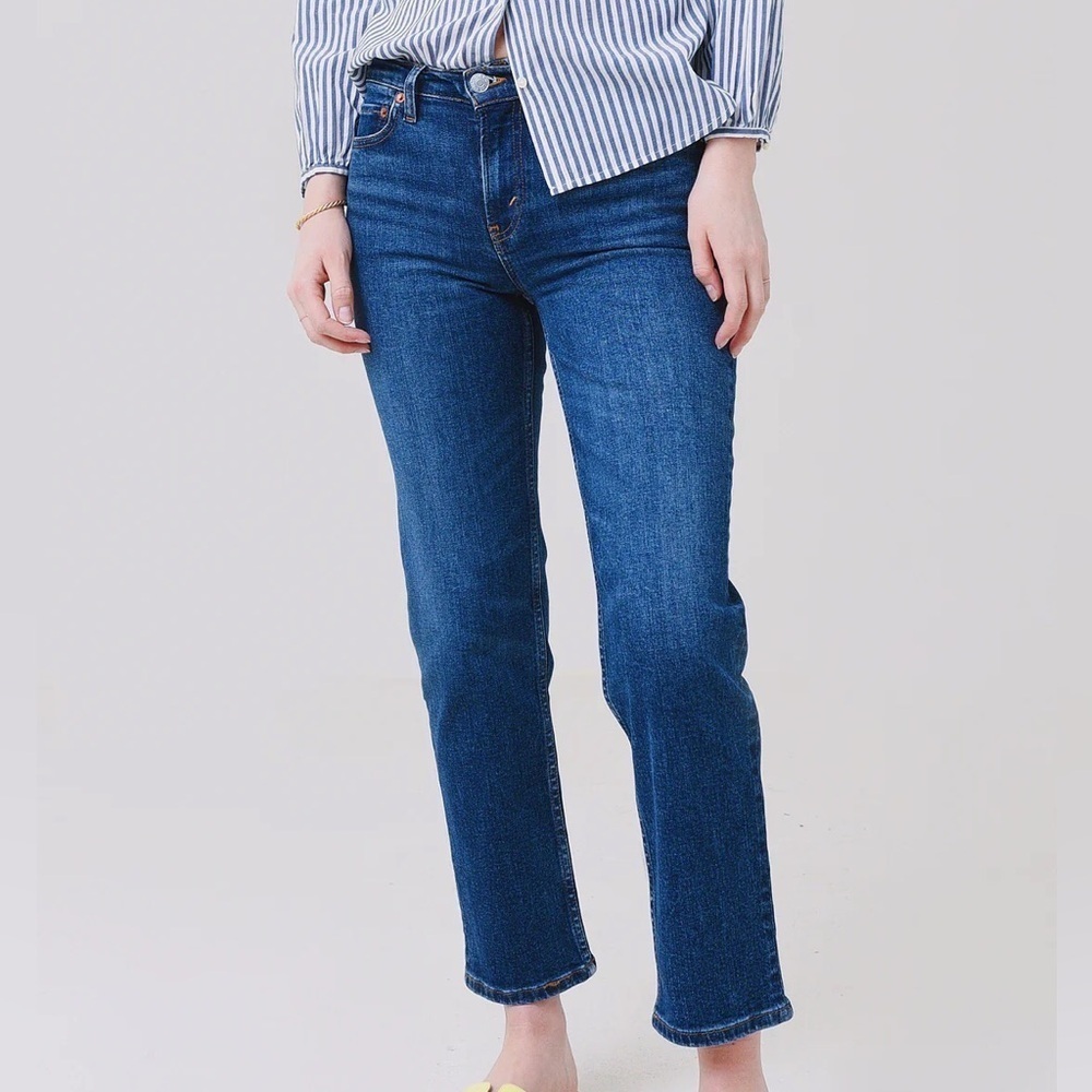 Re/Done Women's 70s Mid Rise Stove Pipe Jean Size 26 NWOT